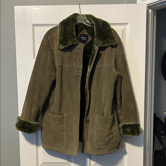 dennis basso Jackets & Blazers - Dennis Basso green leather coat with faux fur lining. Size M.